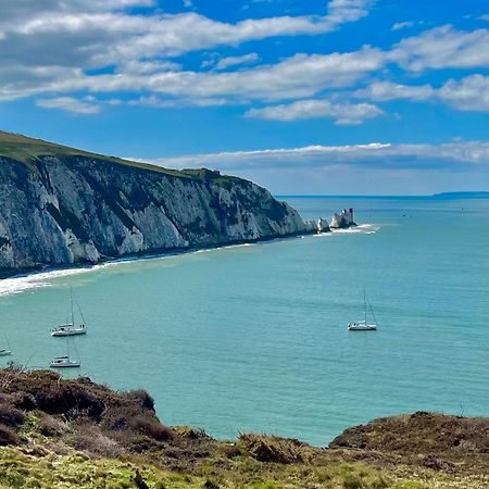 فيلا Dartmouth House Totland المظهر الخارجي الصورة
