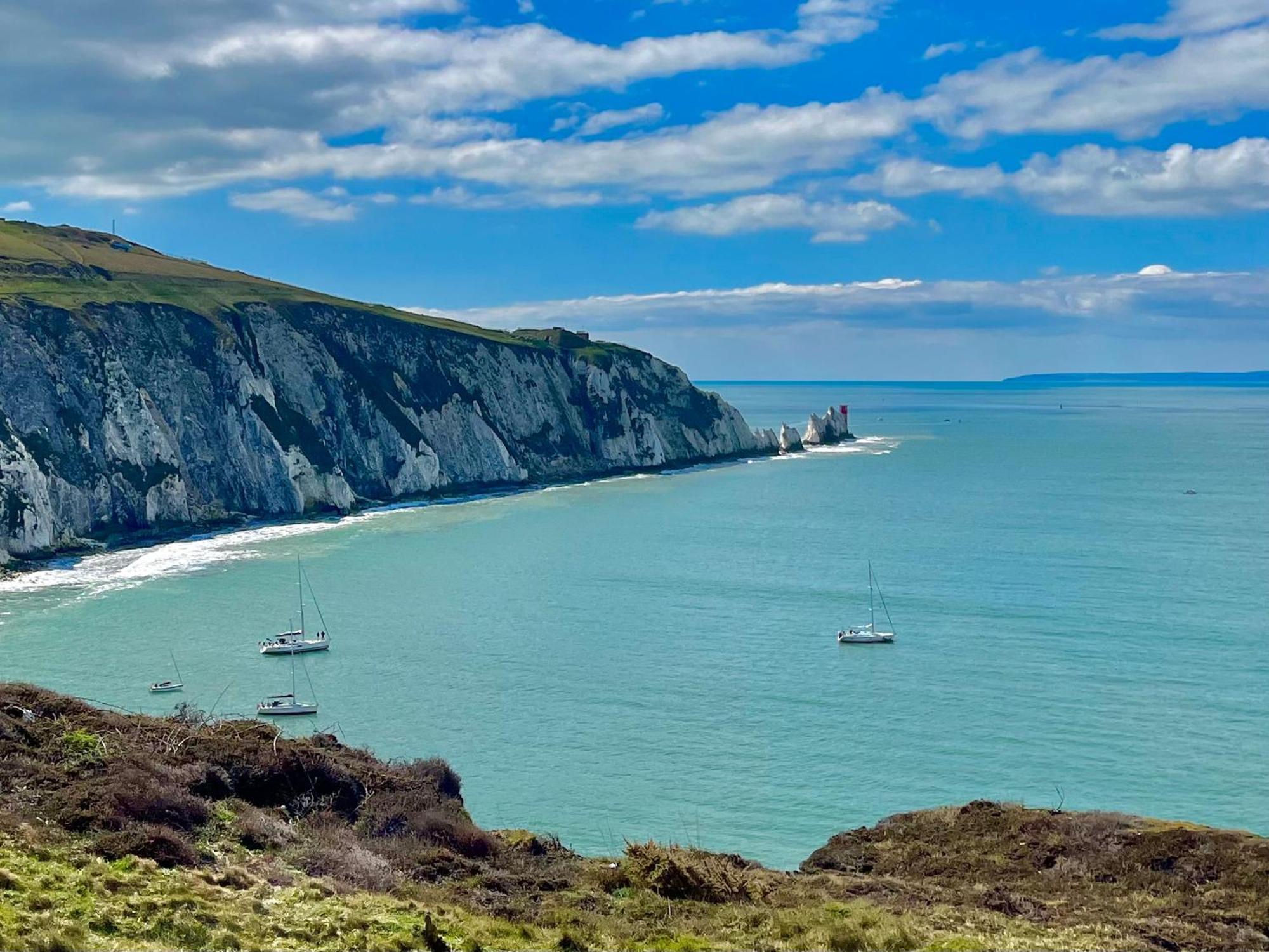 فيلا Dartmouth House Totland المظهر الخارجي الصورة
